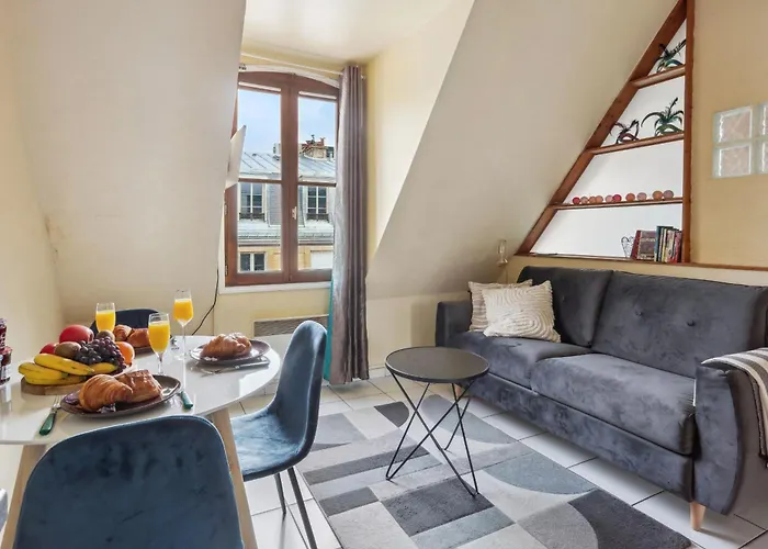 Eiffel Tower & Invalides - Cityapartmentstay *
