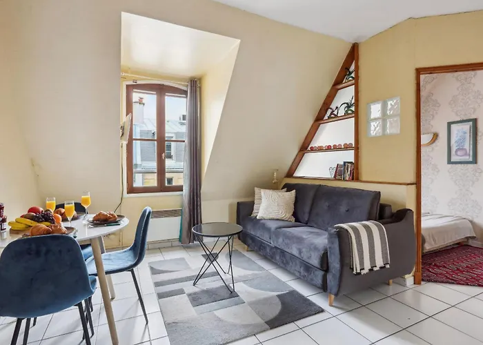 Eiffel Tower & Invalides - Cityapartmentstay Paris