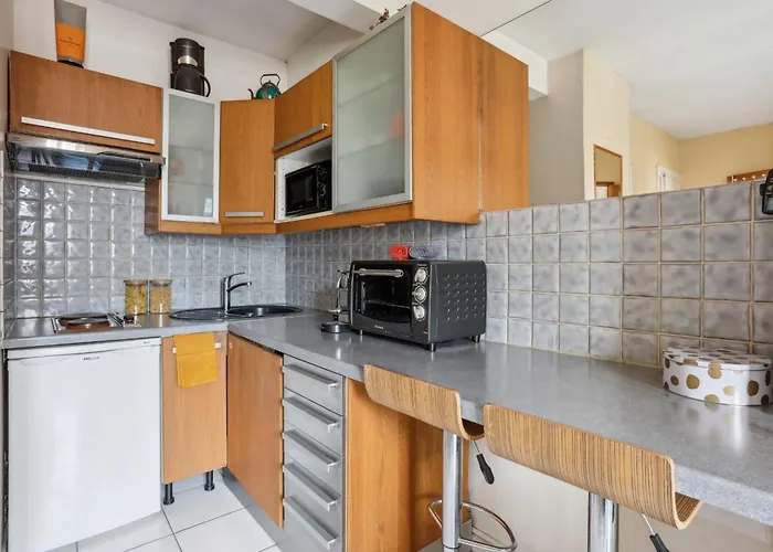 Eiffel Tower & Invalides - Cityapartmentstay * Paris