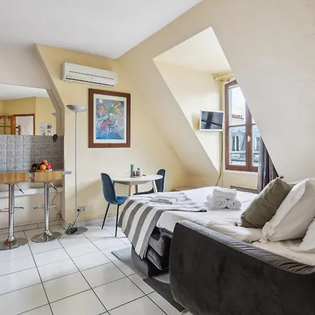 Eiffel Tower & Invalides - Cityapartmentstay *
