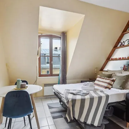 Eiffel Tower & Invalides - Cityapartmentstay Apartment Paris